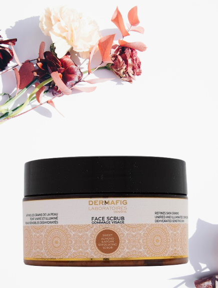 DERMAFIG Face Scrub Sweet Almond & Argan : Refines skin grains - Unified and Illuminated complexion